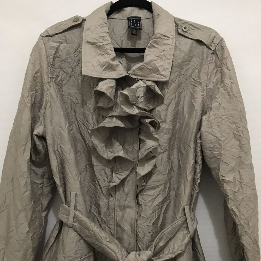 Due Per Due Elegant Beige Ruffled Women's Coat Size XL - Picture 2 of 6